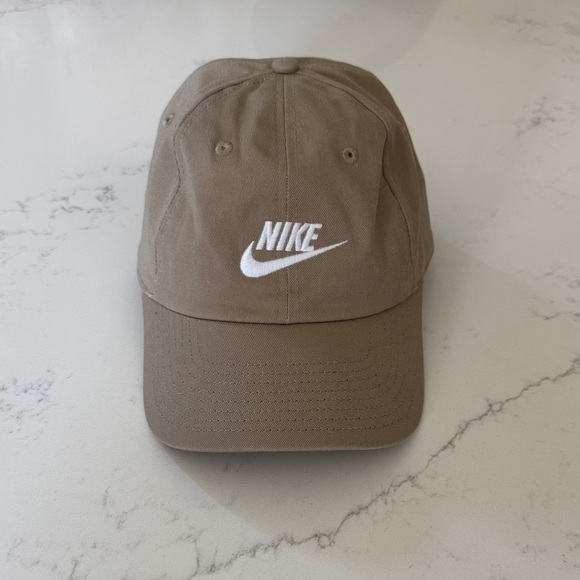 Nike Tan Club Cap - Adult - Picture 1 of 5